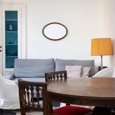 アパート Vigevano Apartment