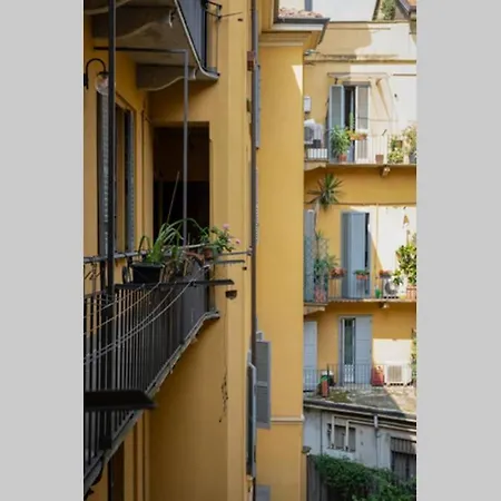 アパート Vigevano Apartment